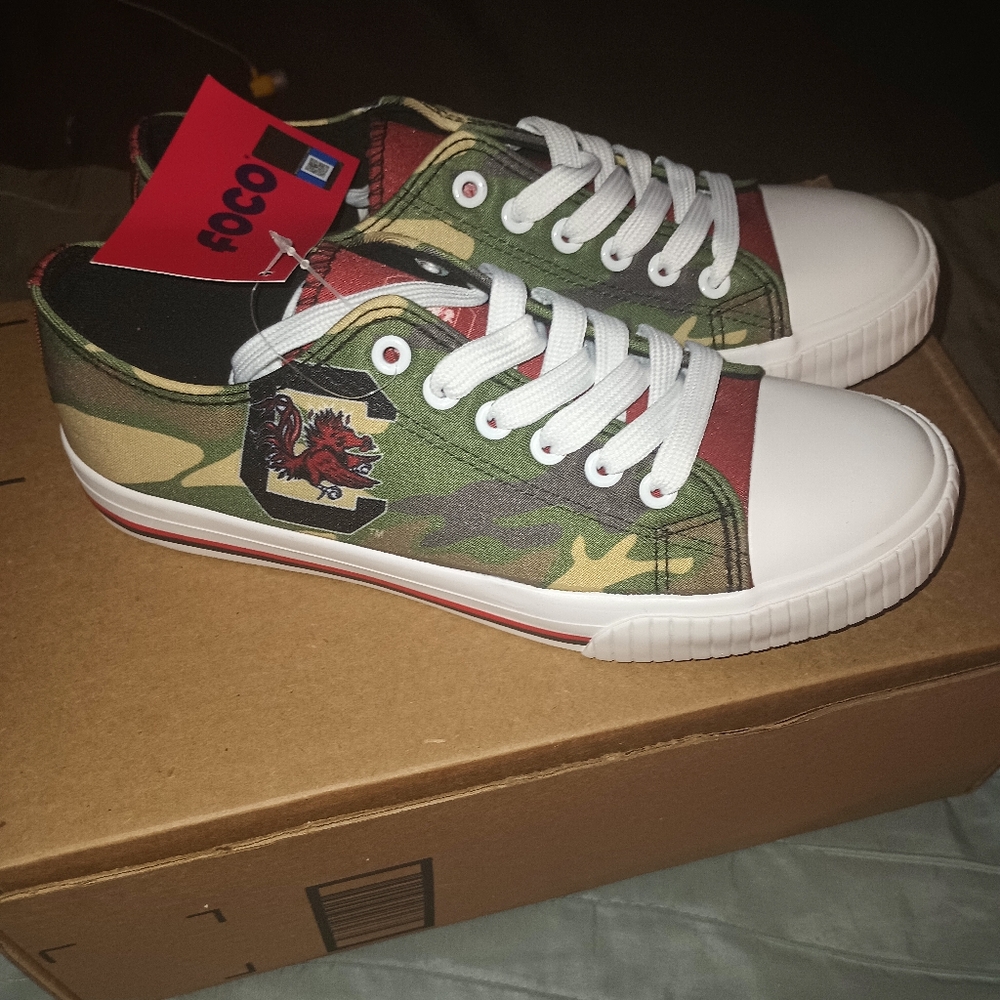 Foco Gamecocks camouflage size 8 women New in the Box